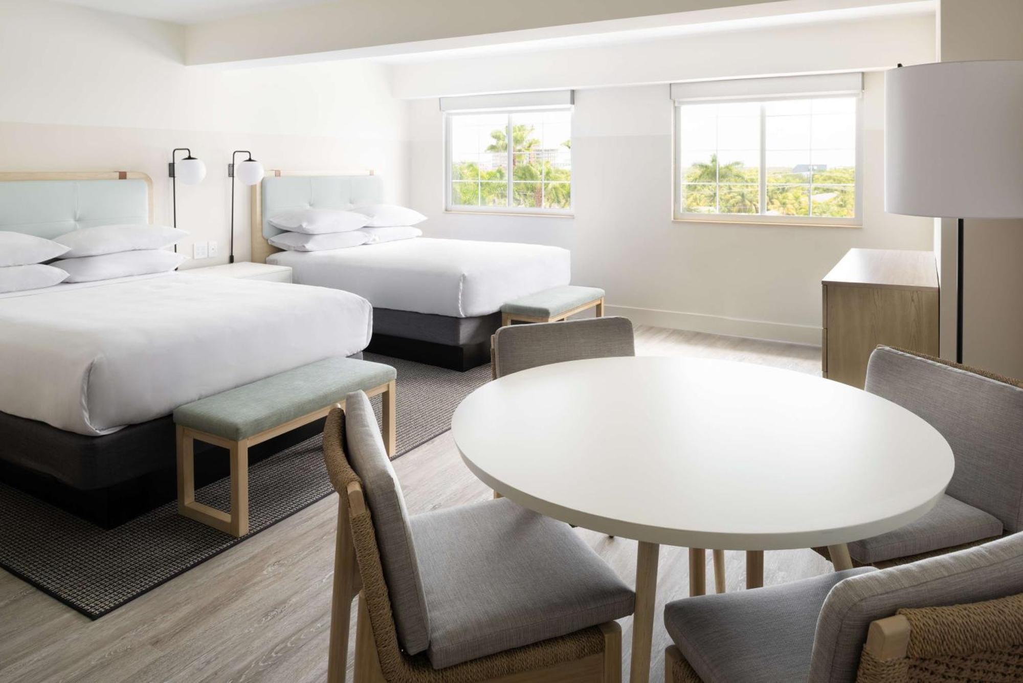 Hampton By Hilton Grand Cayman Seven Mile Beach George Town Zewnętrze zdjęcie