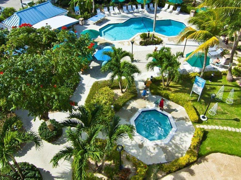 Hampton By Hilton Grand Cayman Seven Mile Beach George Town Zewnętrze zdjęcie