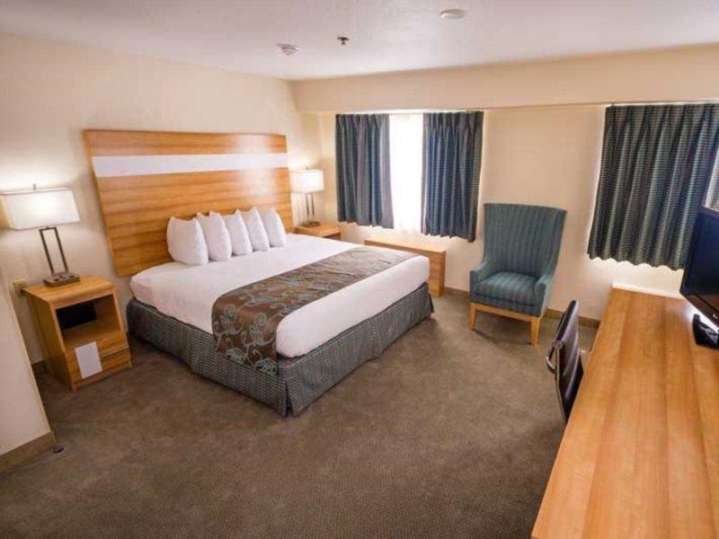 Hampton By Hilton Grand Cayman Seven Mile Beach George Town Zewnętrze zdjęcie